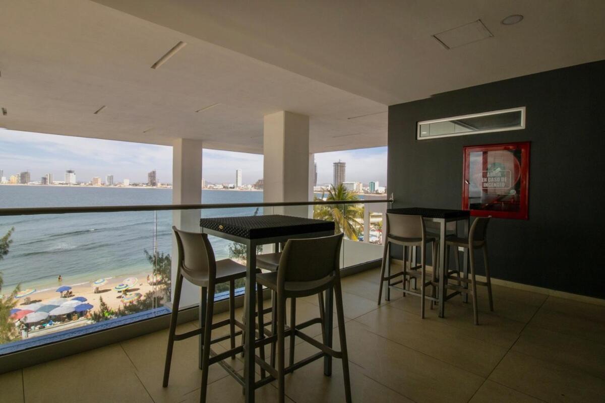 Departamento Frente A La Playa Pinitos Mazatlán